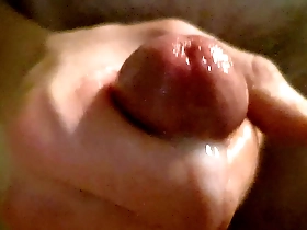 Young gay amateur masturbates while watching hardcore gay porn on Xvideos