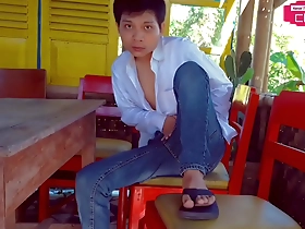 Asian cutie Hansel Thios solo performance in public garden