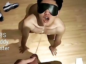 Young Asian boy drinks pee as a gay piss slave
