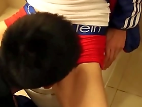 Gay boy enjoys foot fetish with Asian slave