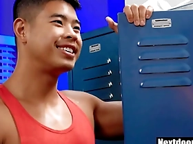 Muscular Asian man gets penetrated by well-endowed friend