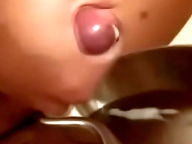 Big beautiful woman from the Philippines has no barrier for pleasure