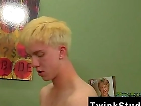 Young Asian gay guys having raw sex in this high-calorie adult movie.